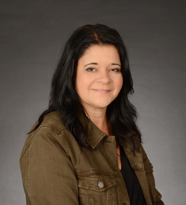 Felicia Covell headshot